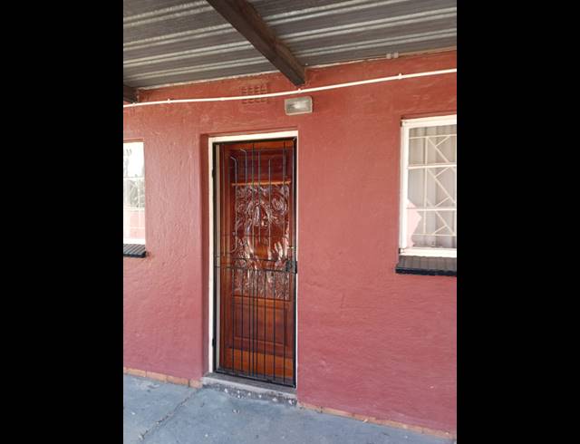 2 BEDROOM SECTIONAL TITLE FOR SALE IN DECLERCQVILLE